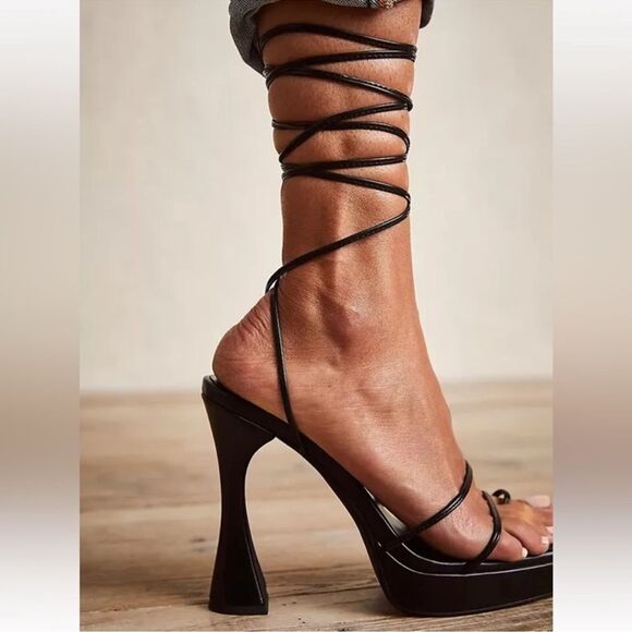 NEW Jeffrey Campbell Primadonna In Black - Picture 2 of 8